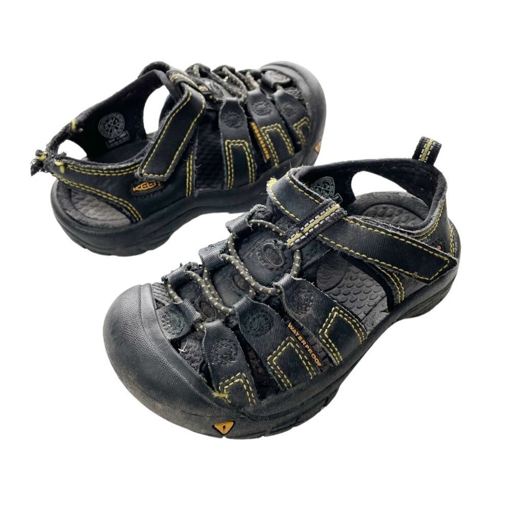 Keen Black Closed Toe Hiking Sandals Unisex Toddler Size 10 Waterproof FLAW